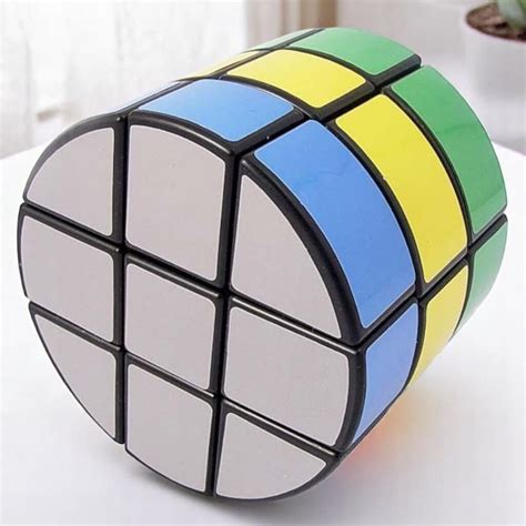 Rubik's Cube Triangle | Science Labs