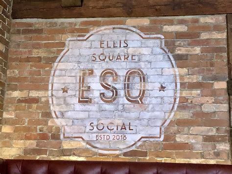 The Passionate Foodie: Ellis Square Social: Beverly, BBQ & Booze