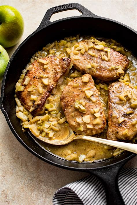 Steps to Prepare Easy Boneless Pork Chop Recipes With Apples