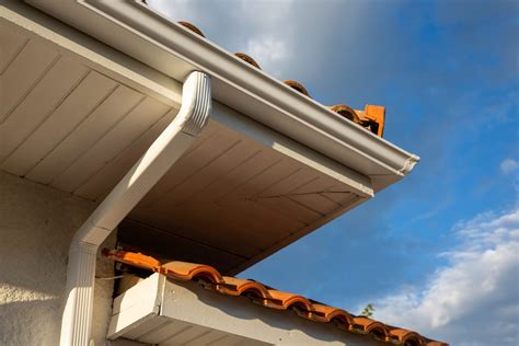 What Are Soffits, Fascia, and Eavestroughs? - Forest City Roofing