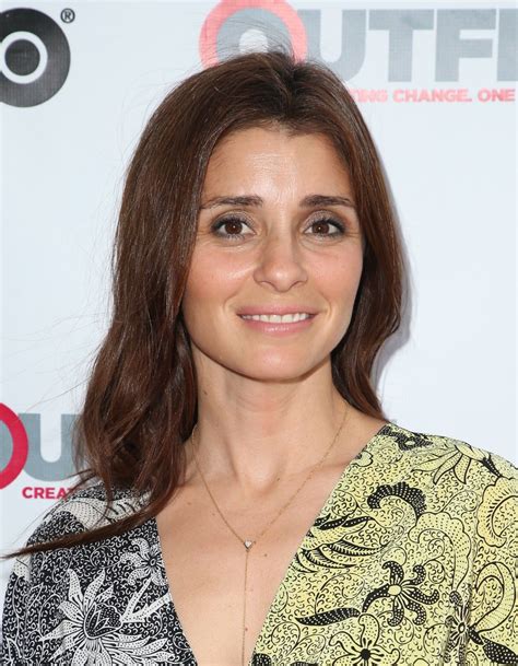 Shiri Appleby Biodata, Movies, Net-worth, Age, New Movies, Affairs, New ...