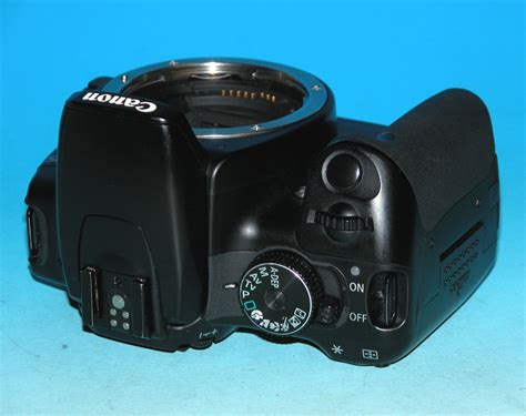 Canon EOS Digital Rebel XTi / EOS 400D 10.1MP Digital SLR Camera ...