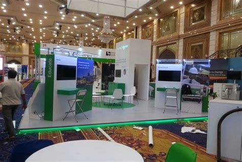 TSS advertising company: Customer Reviews, Stands and Services