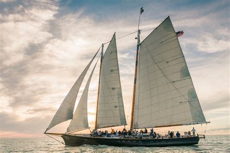 Breezy and cold - Reviews, Photos - Classic Harbor Line - Tripadvisor