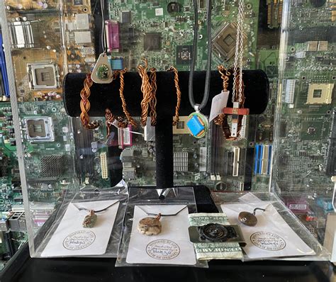 Volunteer — Free Geek of Arkansas