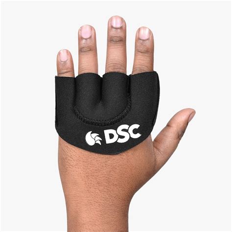 DSC Protakt Fielding Gloves - Cric Studio