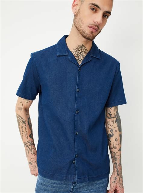 Buy Men Slim Fit Denim Resort Shirt Online at just Rs. 999.0 ...