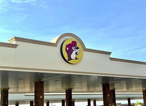 Buc-ee’s manager roles pay six figures