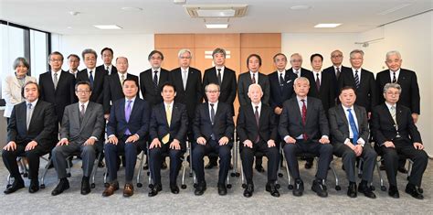 名誉教授の称号授与式、2022年度3名に名称を贈呈 | 東京経済大学
