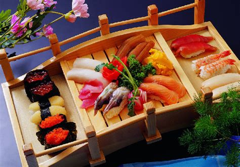 吃货们！在日本吃回转寿司哪些是必点的呢_哔哩哔哩 (゜-゜)つロ 干杯~-bilibili