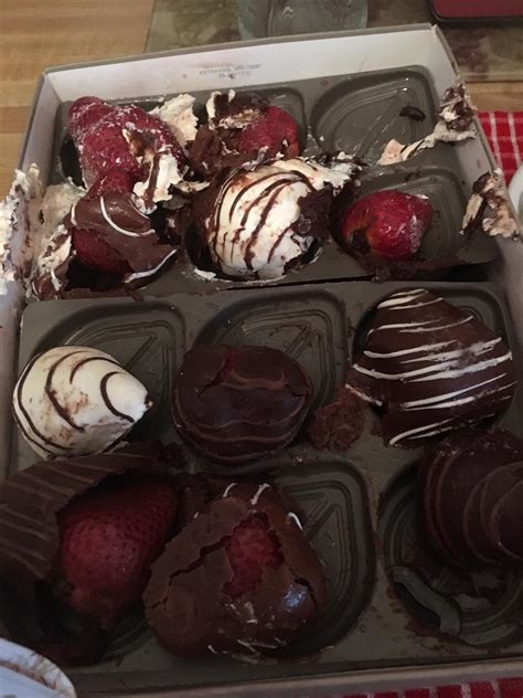 Shari's Berries Reviews - 1,435 Reviews of Berries.com | Sitejabber