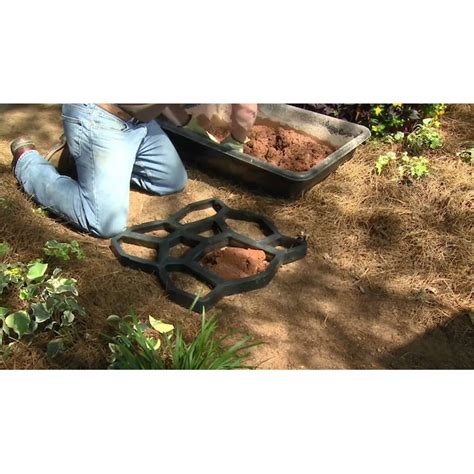 QUIKRETE 2-in x 24-in x 24-in Country Concrete Stamp and Mold in the ...