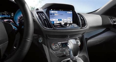 Ford looks to rope in more automakers for its SmartDeviceLink software ...
