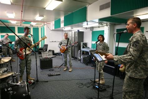 Cochise County Outlaws perform with a special guest performer | Article ...