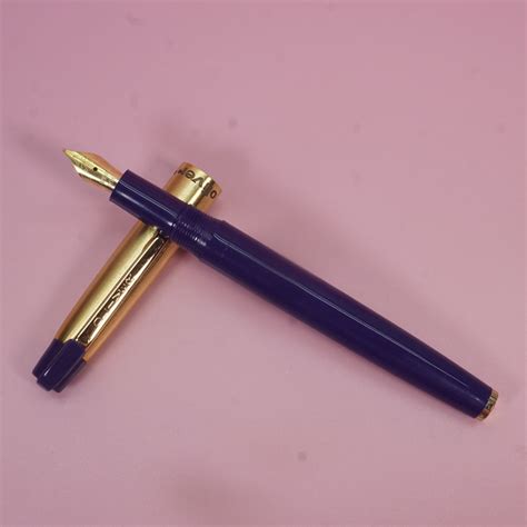 Oliver Warvick HS G Blue Color Body With Gold Cap And Nib Eye Dropper ...