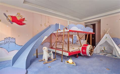 The Little Prince at the Four Seasons Hotel Beijing - Le Petit Prince