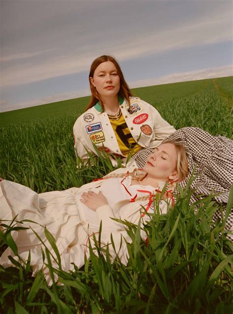 Wet Leg | Artists | Domino - Domino