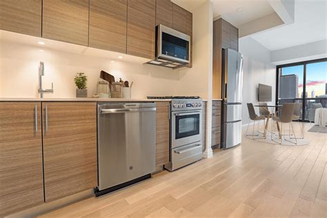 Stonehenge NYC | The Ritz Plaza