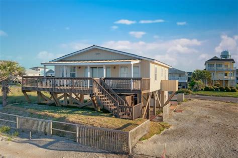 Oceanfront,pet friendly,fenced yard - Houses for Rent in Oak Island ...