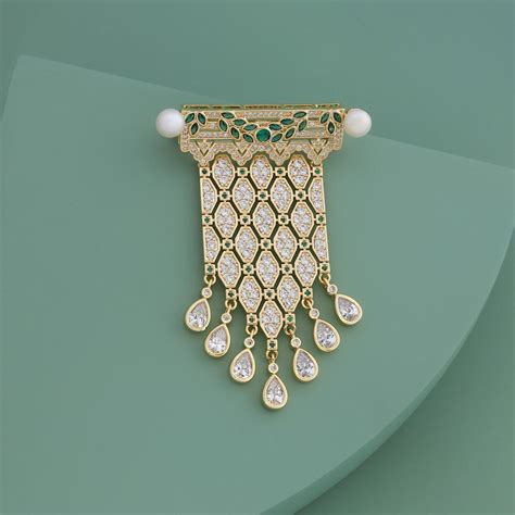 Trendy Saree Brooch 189125