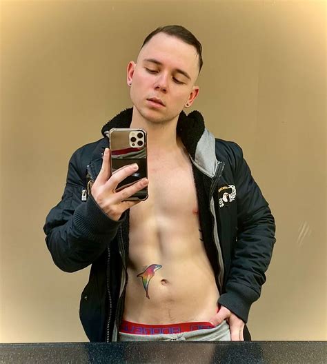 @dannywilcoxx - ContactInBio