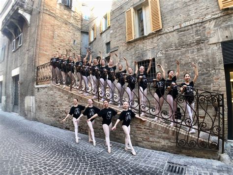 Ballet CAHA Russian Class 的图像结果