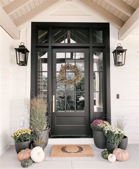 35 Modern Farmhouse Front Door Ideas for Astounding Entrances