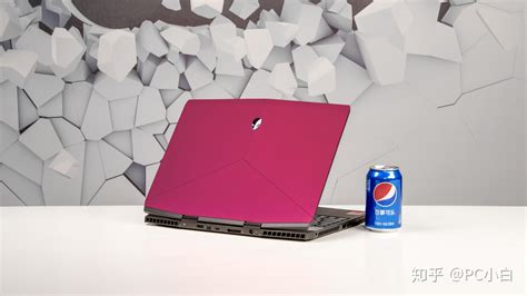 Alienware M15 Red 的图像结果