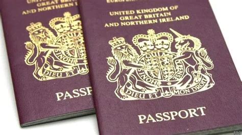 绿卡和护照之间的区别，分别有什么用途？ - 鹰飞国际