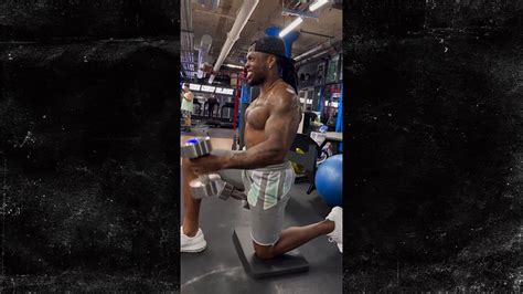 Derrick Henry Shows Off Massive Biceps During Intense, Shirtless Workout