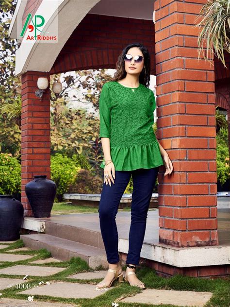 Shrusti reyon dot short tops by ARTRIDDHS