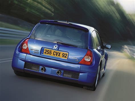 RENAULT Clio V6 Specs, Performance & Photos - 2003, 2004, 2005 ...
