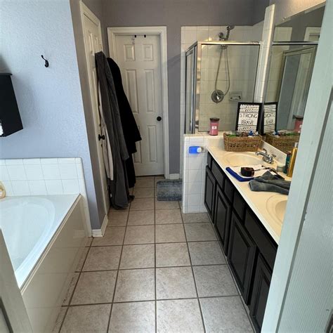 Glitz Floors & More | Looking for creative bathroom renovation ideas ...