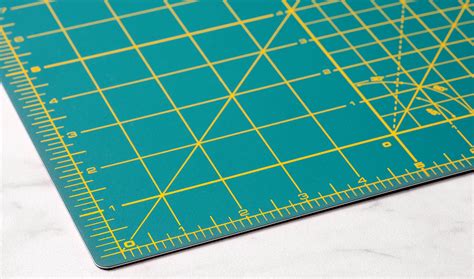OLFA 18" x 24" Self Healing Rotary Cutting Mat (RM-SG) - Double Sided ...