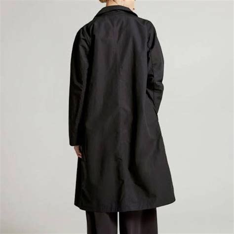 Jac + Jack black mac coat. Only worn a couple of... - Depop