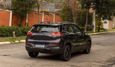 Tracker RS x Renegade Longitude: SUVs de personalidade. Qual é melhor?