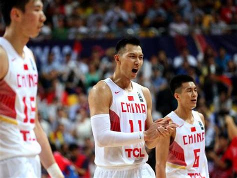 中国男篮08年奥运会对阵德国！易建联绝杀进8强精彩回放！_哔哩哔哩_bilibili