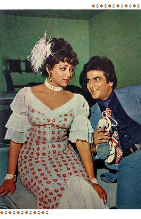 4 modern outfits inspired by 80s fashion