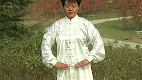 Yijinjing - Front Posture 。 周述官版易筋經 正身式 - YouTube
