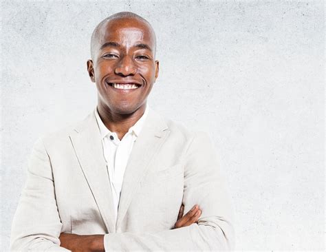 Smiling Man 的图像结果