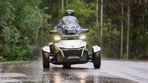 2025 Can-Am Spyder RT - 3-wheel touring motorcycle