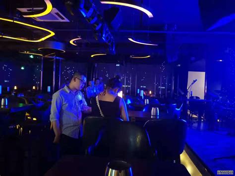荧光电音派对 让我们为黑夜上色-潍坊KING国王酒吧,潍坊King Party Space