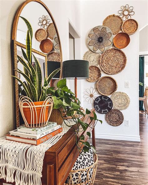 Boho Bedroom Ideas for a Dreamy Design | Entryway table decor, Baskets ...