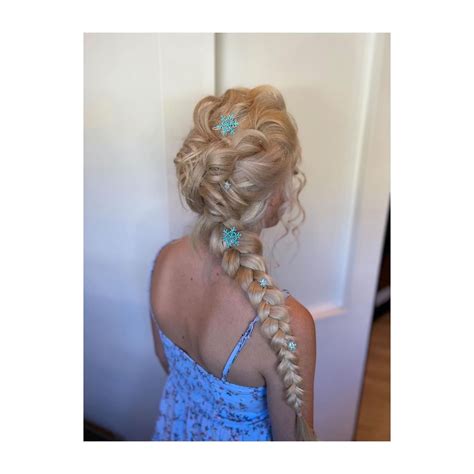 Elsa Braid | Elsa hair, Frozen hairstyles, Elsa braid hairstyle