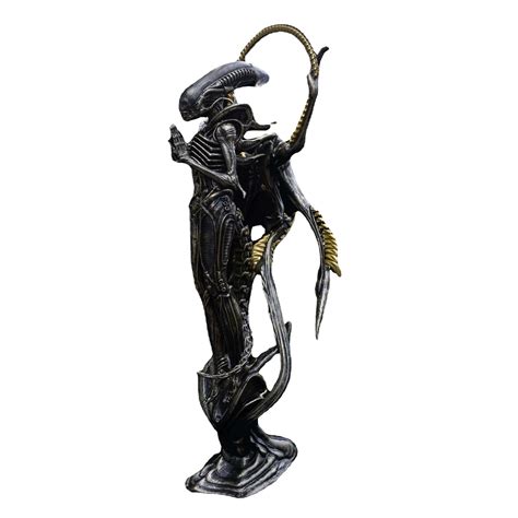 Alien Figure 的图像结果