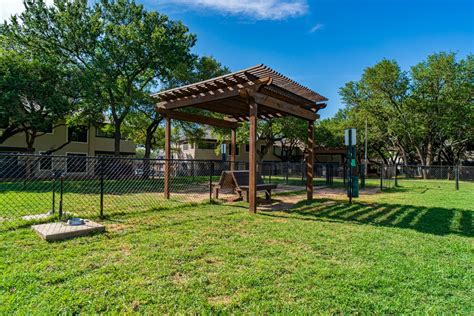 Photos of Apartments For Rent in Austin, TX | The Baxter at Westwood