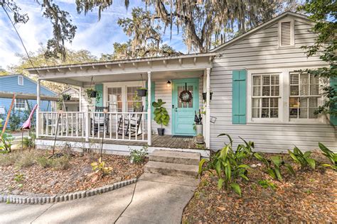 Downtown Winter Garden Cottage ~ 12 Mi to Disney! - Home Rental in ...