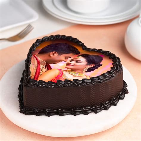 Buy Heart Shaped Chocolate Photo Cake Online - GAL22-109642 | Giftalove