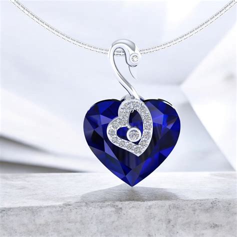 Chain & Pendant – Rihi by P. C. Chandra Jewellers