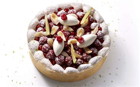 Pavlova - En boulangerie-pâtisserie - Elle & Vire Professionnel ...